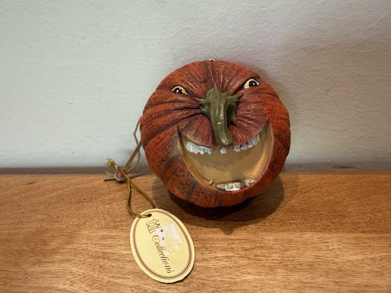 TI Collections Scary Face Carved Pumpkin, Resin 3.5” Heavy, Round NWT