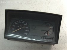 Volkswagen Polo II 86C 2F 1993 Geschwindigkeitsmesser Cockpit 87001238
