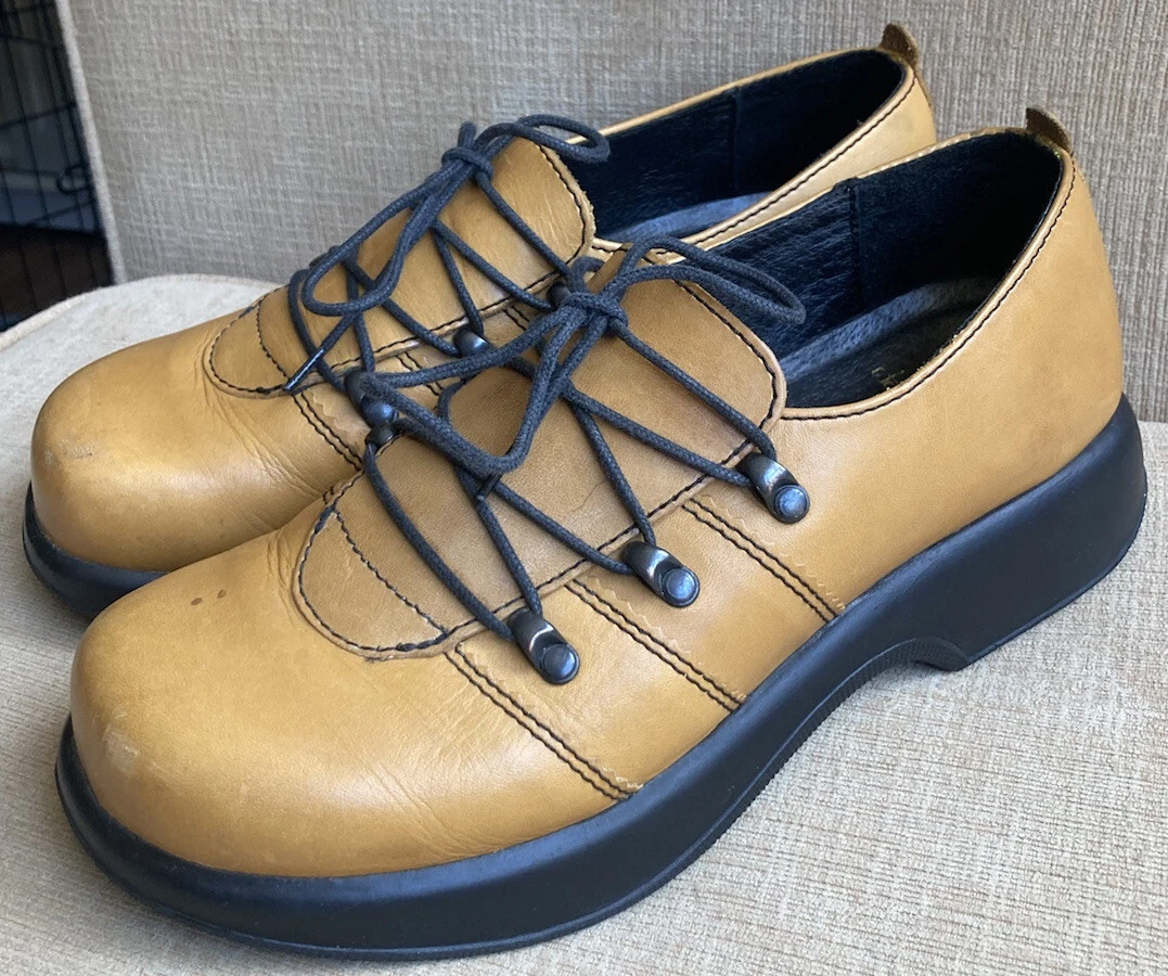 Dansko Professional Clog Women s Shoes EU 39 US 8.5 9 Honey
