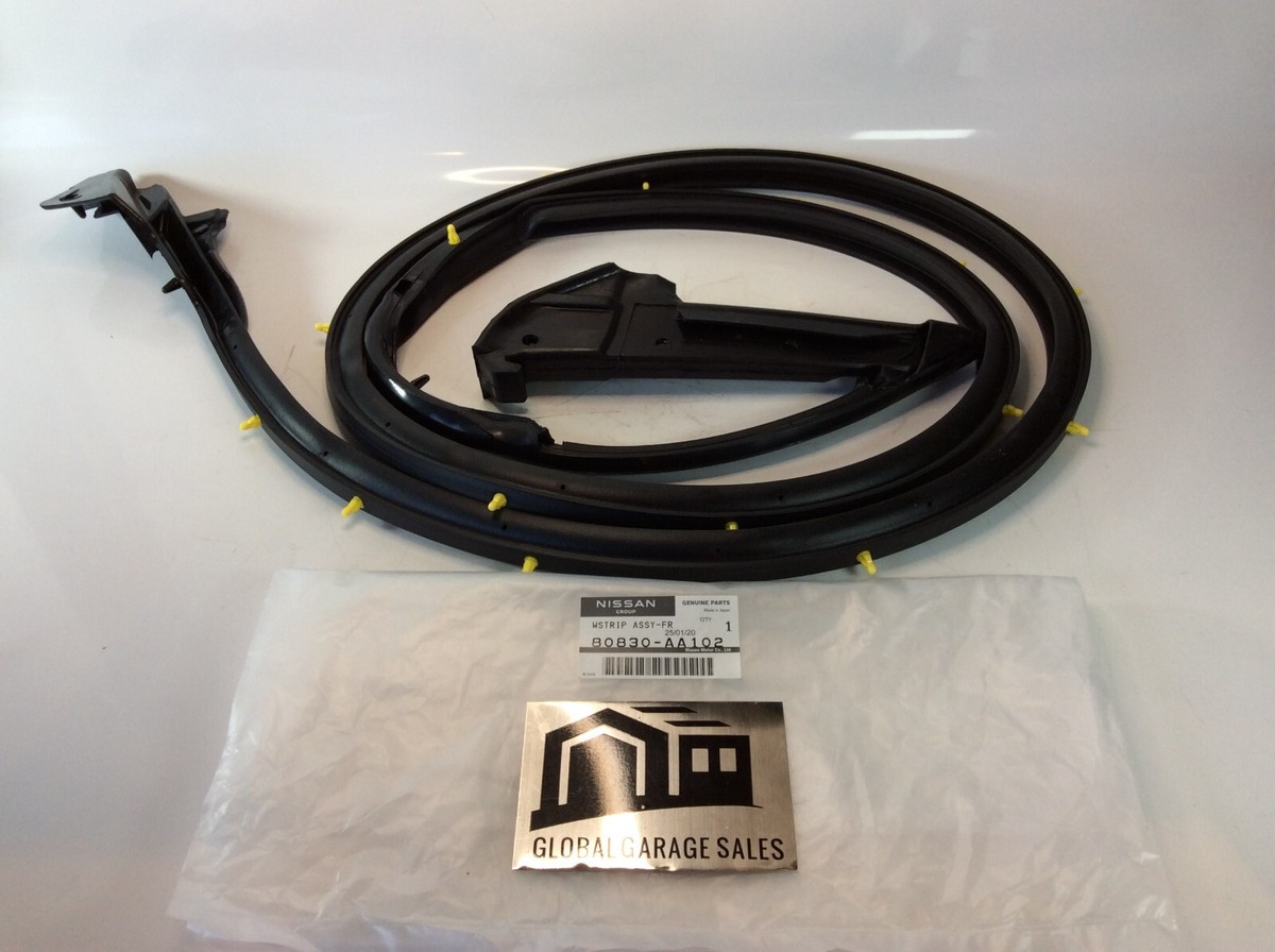 NISSAN OEM 80830-AA102 SKYLINE R34 RIGHT DOOR WEATHERSTRIP SEAL RH