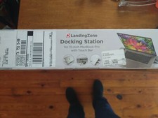 Apple MacBook Pro 15" Docking Station - Landing Zone LZ3015A USB 3.0