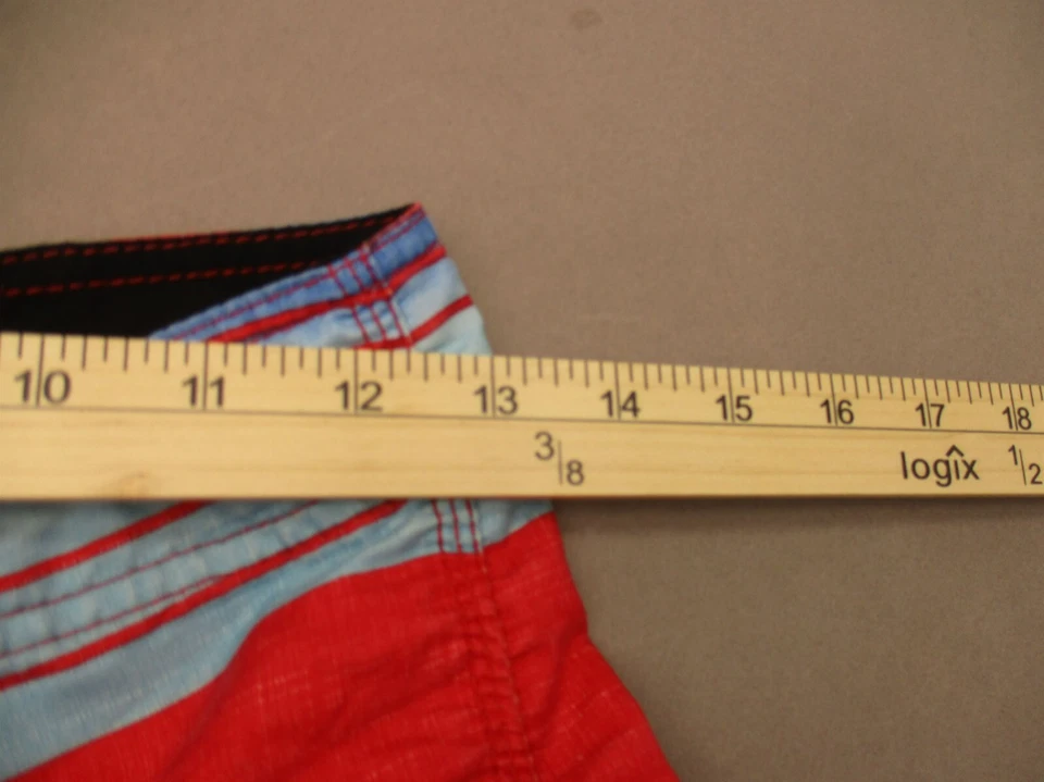 Shorts de natação O'NEILL tamanho 26 masculino multicolorido cintura elástica cordão 764 - Imagem 3 de 4