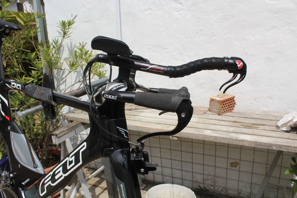 Felt DA4 2013 Aero TT Ultegra Triathlonfahrrad wie neu, Cosmic Carbon SL - Bild 3 von 4