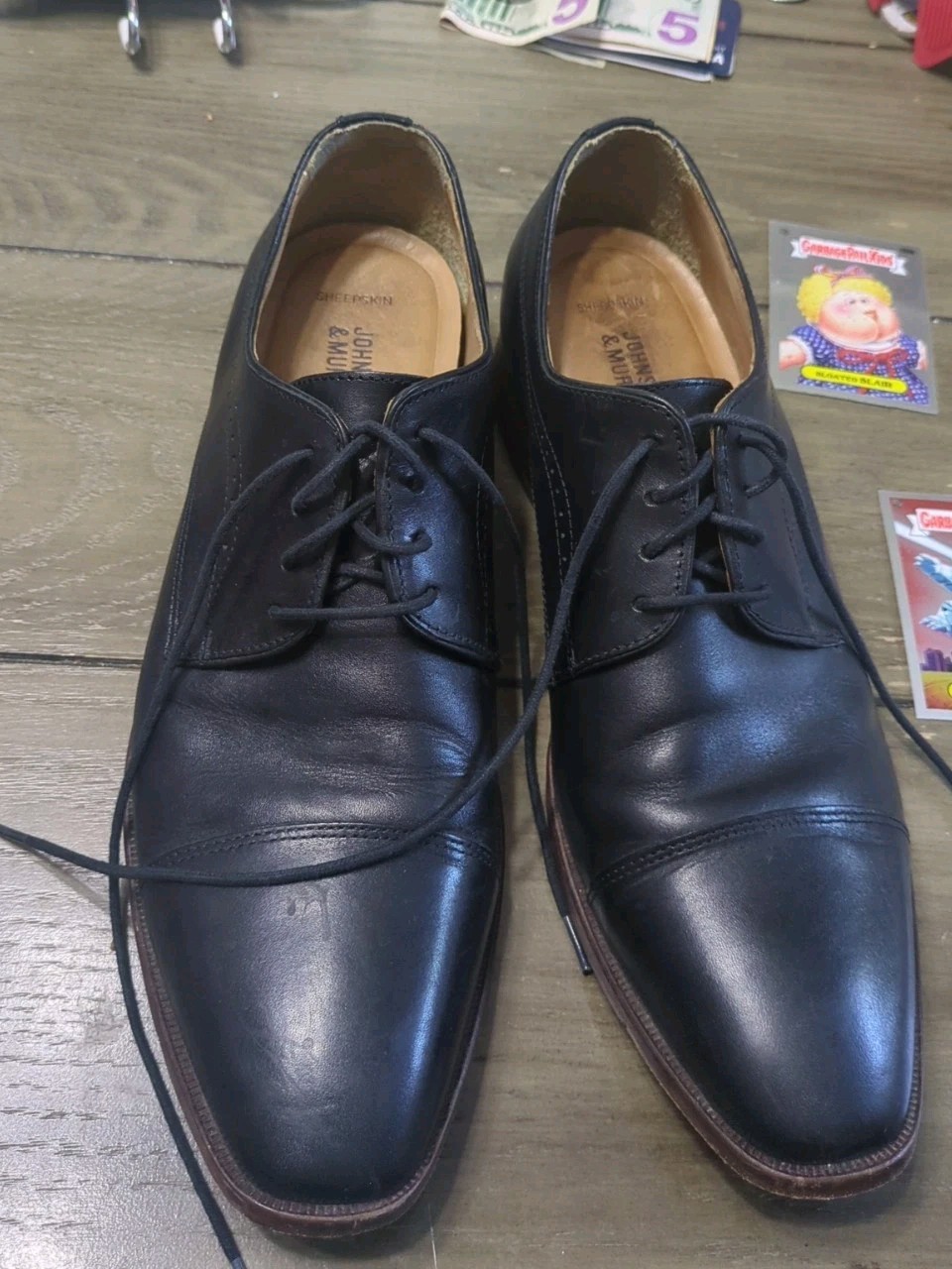 SAOLA Scarpe eleganti stringate nere da uomo Johnston & Murphy. Pelle di pecora.