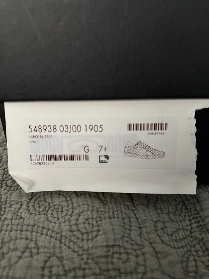 Zapatilla Gucci Ace GG Monogram en cuero plateado metalizado con estampado GG azul Foto 4 de 4