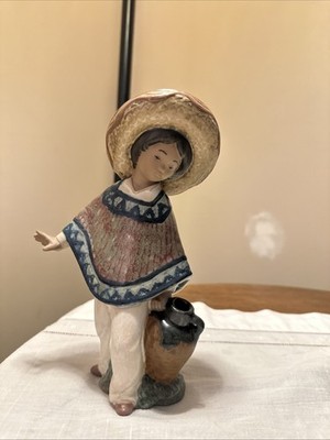 Lladró 2141 Porcelain Figurine Pedro With Jug Retired No Box