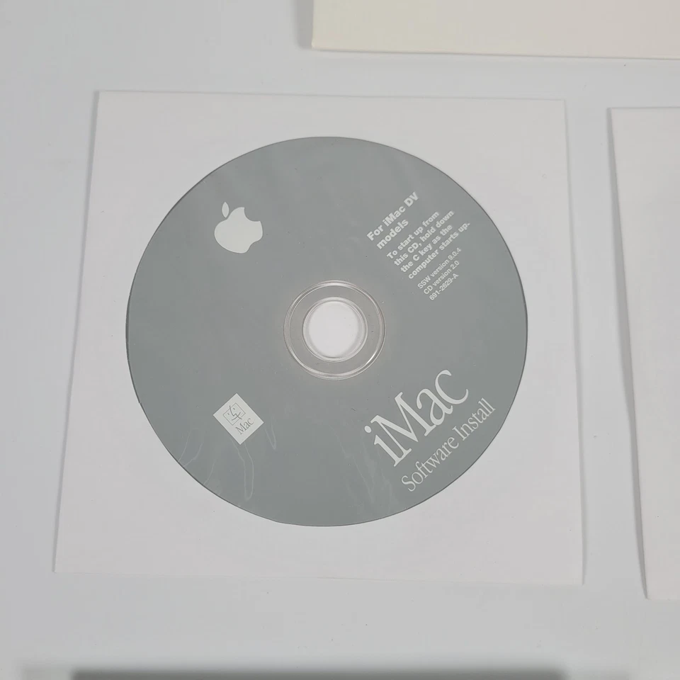Apple iMac DV Macintosh Software Disc Restore and Install Bundle - Image 3 of 4