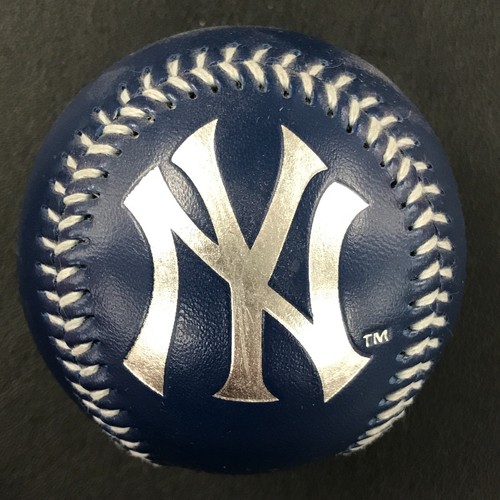 2001 FOTOBALL MLB LE New York Yankees Embossed Souvenir Collectible ...