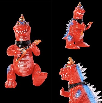 2025 ZHANGYUNMAO 11” GODZILLA GUITAR MONSTER Art Toy Sofubi SOLD