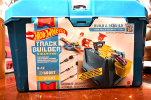 Hot Wheels Track Builder Unlimited Box Scontri Acrobatici – Pista Con Salti, Nuovo, 4+ Anni