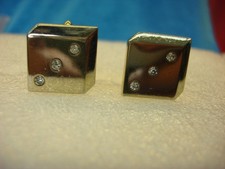 VINTAGE SWANK GOLD TONE CUFF LINKS WITH SIMULTATED DIAMONDS 400