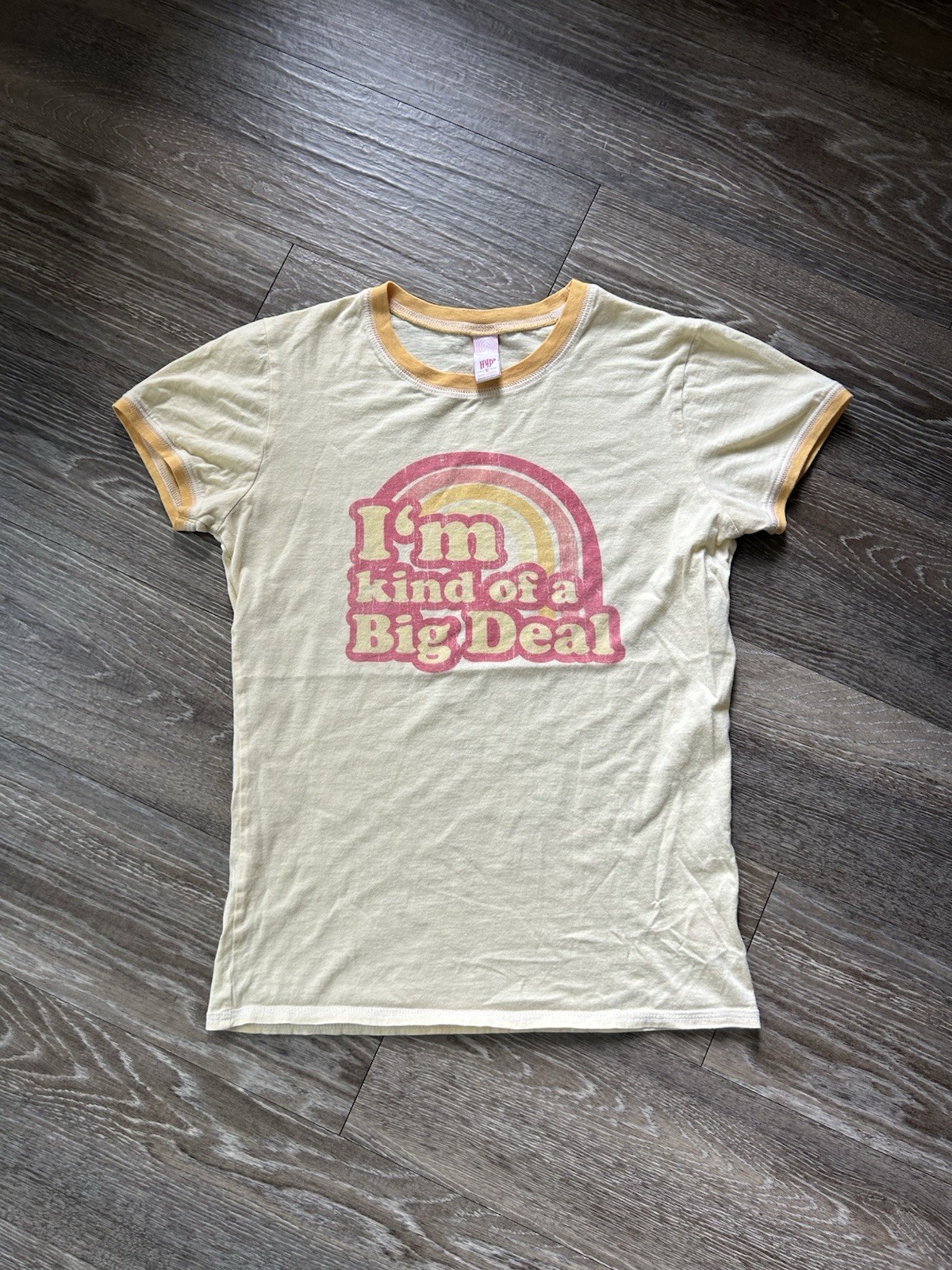 Vintage I’m Kind Of A Big Deal Pale Yellow Graphic Baby Tee Y2K 90s Whimsy