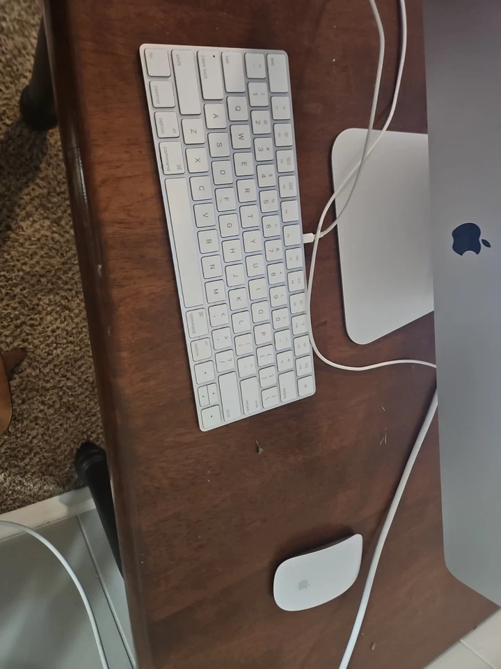 Apple iMac 27" (1TB, Intel Core I5-4570 , 3.2 GHz , 8GB) Silver, Mouse Keyboard - Image 4 of 4