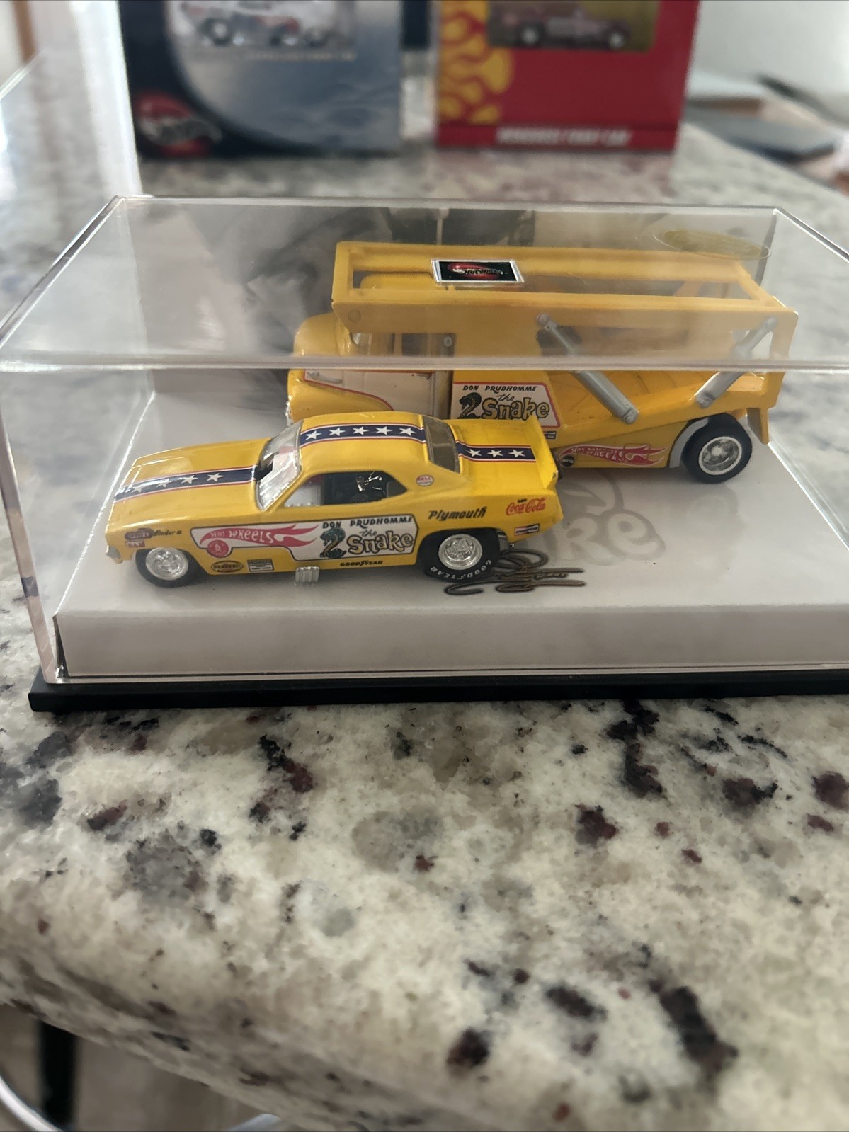 Picture 1 of 8