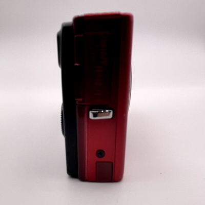 Nikon COOLPIX S8200 16.0MP Digital Camera Red – Screen Is Blurry