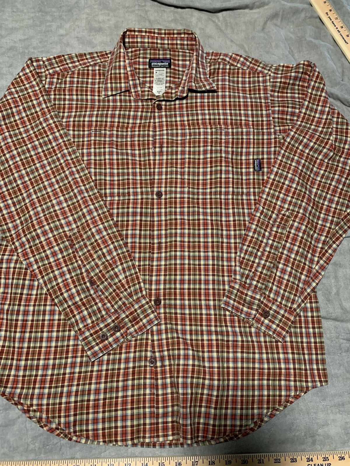 Patagonia Mens Medium Organic Cotton Long Sleeve Button Down Plaid "Reds" Shirt