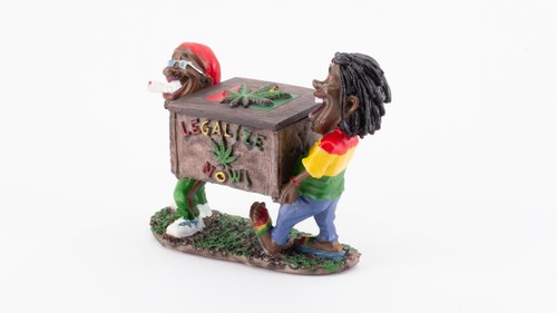 Dos hombres rasta jamaicanos legalizan ahora caja del tesoro con cubierta cenicero para cigarrillos - Imagen 3 de 11