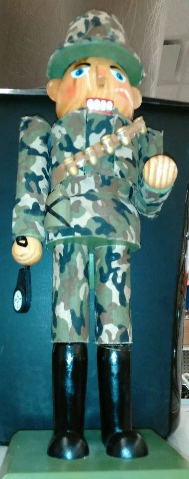 Cascanueces Camuflaje Ejército Militar de Estados Unidos Edición Limitada Madera GI 14 pulgadas 2007 Foto 3 de 4