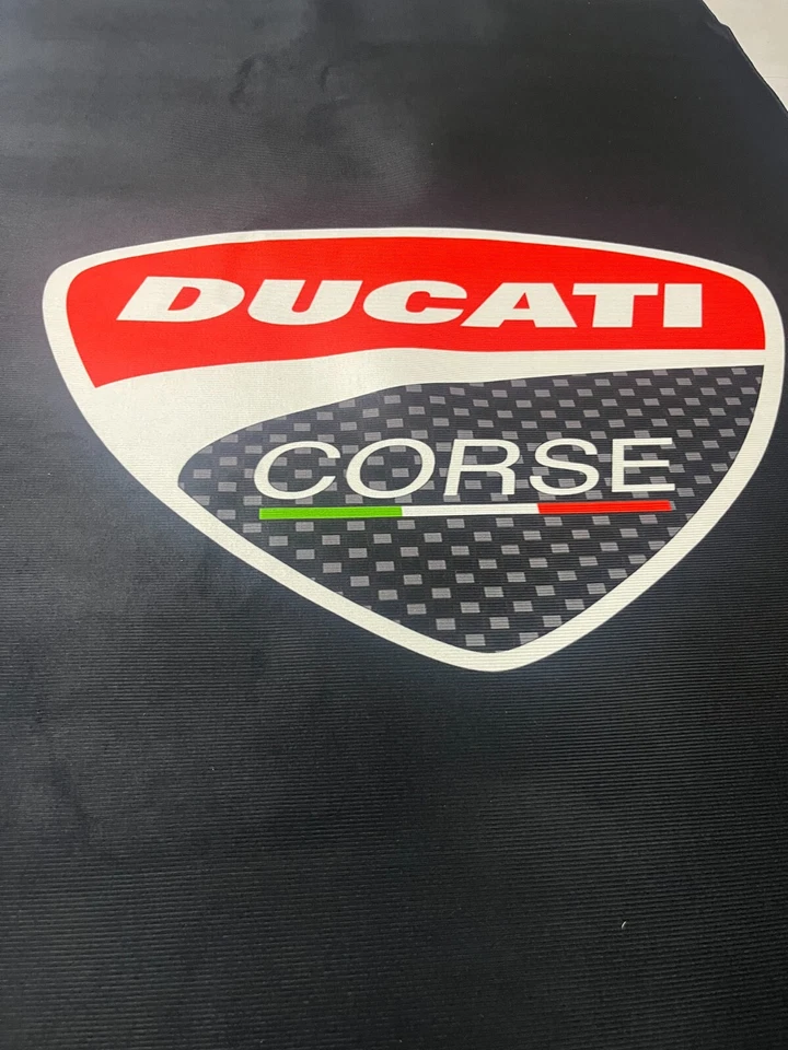 Alfombrilla de garaje para exhibición de piso Ducati 220x100 cm V4 V4S V2 MONSTER 950 821 937 939 Foto 3 de 4