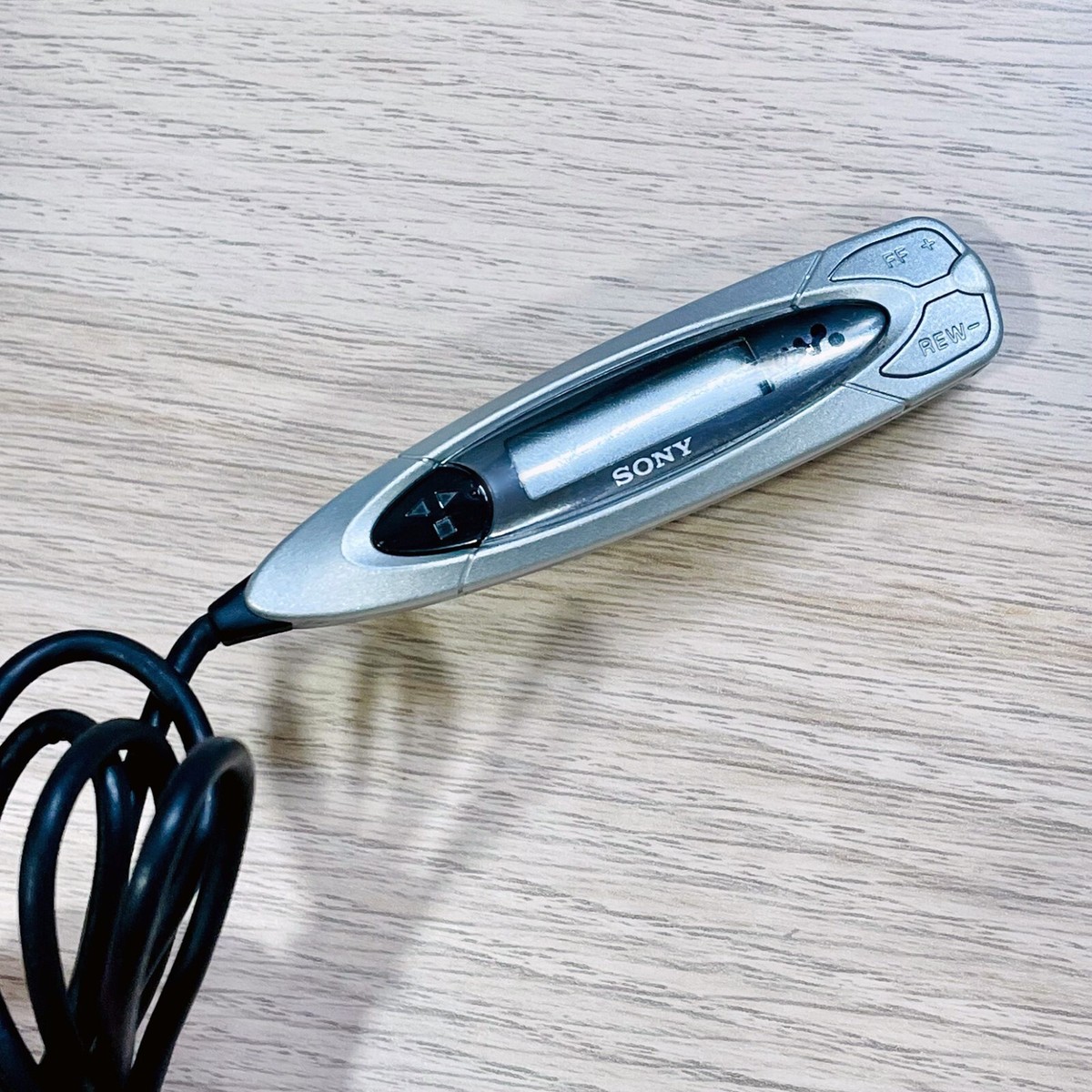 Télécommande Pour Écouteurs De Walkman Sony RM-WME23 Télécommande Pour Écouteurs De Walkman Sony RM-WME23