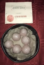 Perfectly Posh ~FIZI BATH BOMBS ~ LOT OF 6 ~ Strawberry Sealed