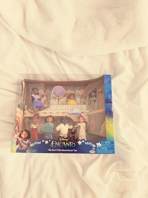 Disney Encanto Ultimate Madrigal Family Gift Set Action Figure - 10 Piece