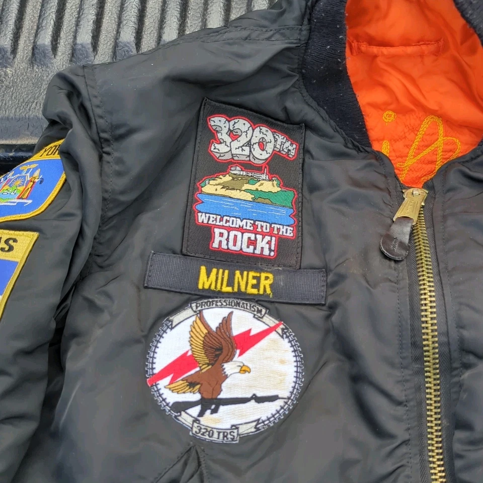 Air Force Vintage NY/TX -1 flight / Flying USAF bomber jacket With Patches XL - Image 2 of 4