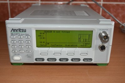 Anritsu  ML 2407 A  POWER METER