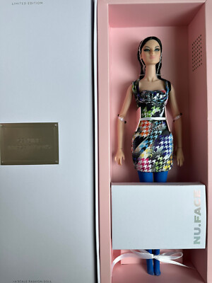 INTEGRITY TOYS FASHION ROYALTY PRIMARY SUBJECT GISELLE