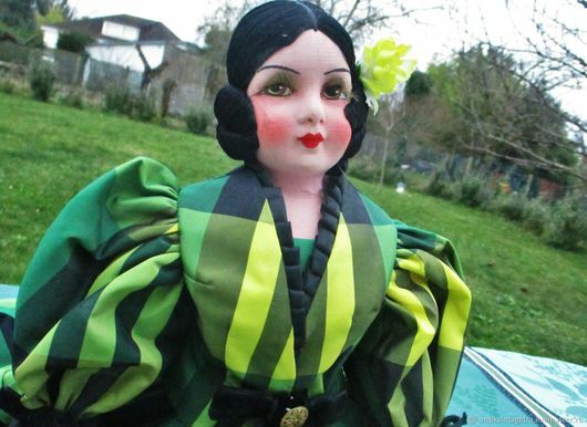 Poupée boudoir d'époque début 19 siècle. Doll boudoir in the