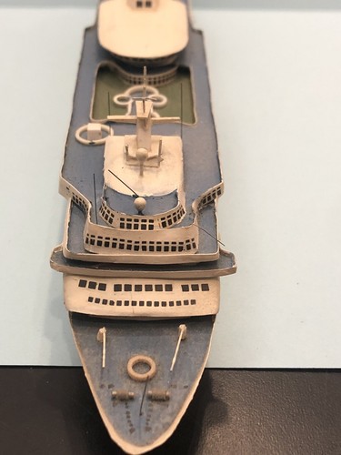 Ron Hughes Royal Caribbean Cruise Ship Legend of the Seas Handmade 1995 - 1:1200 - Picture 9 of 16