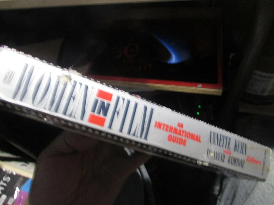 Women in Film An International Guide 1991 Paperback Annette Kuhn EXCELLENT WOW! - Image 4 of 4