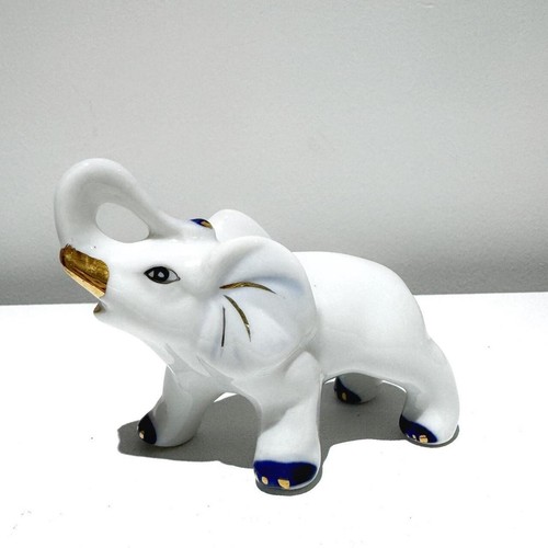 Small Elephant Ornament Porcelain Gift Hand Painted Trinket Decoration - Picture 6 of 6