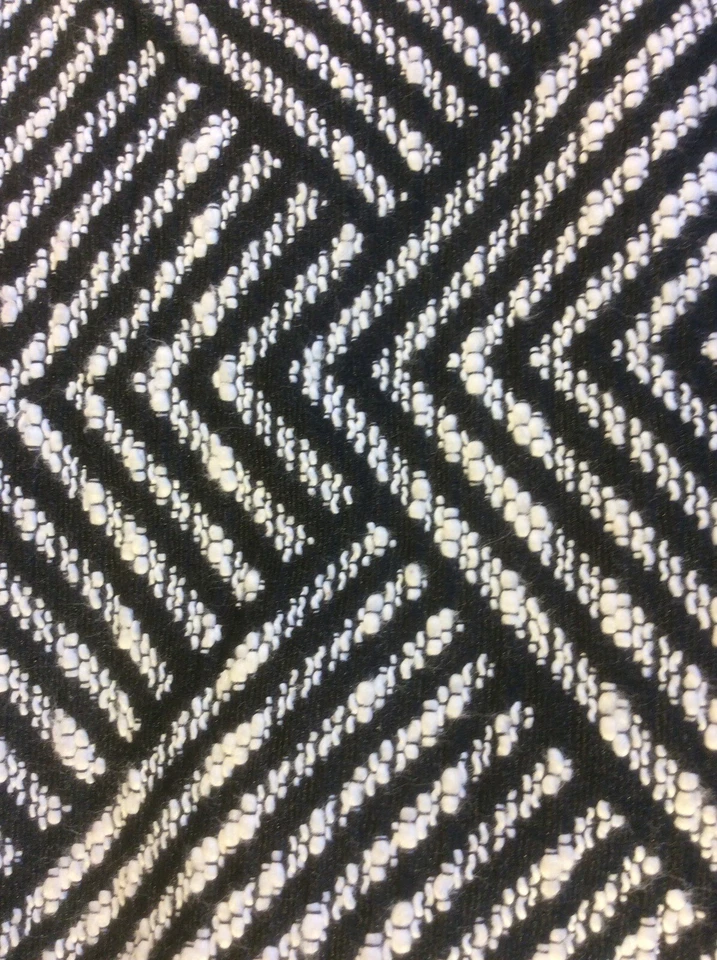 Cartera Rayos Violetas Blanco y Negro Foto 4 de 4