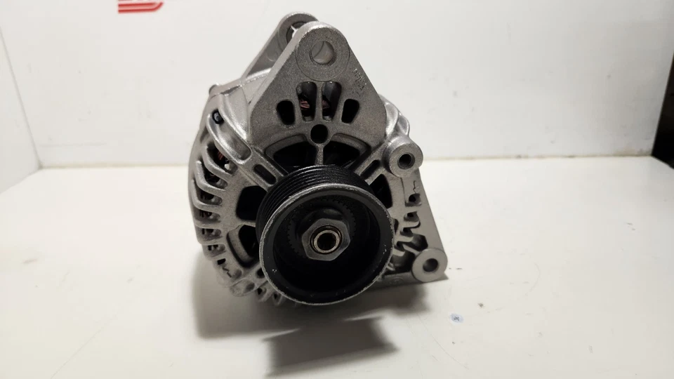 Alternator for Hyundai Santa FÉ Kia Sorento 3730027013 - Image 2 of 4