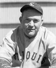 Top 10 Rogers Hornsby Baseball Cards 32