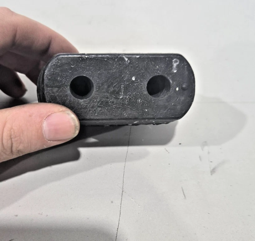 Parachoques brazo de control delantero Dodge Ram 1500 1994-2001 P/N 52038838 pieza original OEM Foto 2 de 4