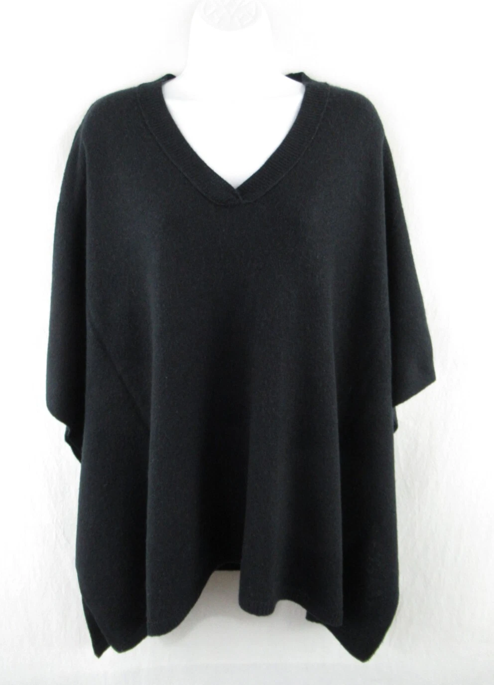 HALOGEN Women's 100% Cashmere Black V-Neck Poncho Sweater One Size #C216