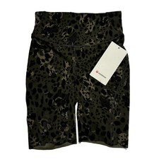 Lululemon Base Pace HR Short 8" High Rise Style: LW7BTQS Green