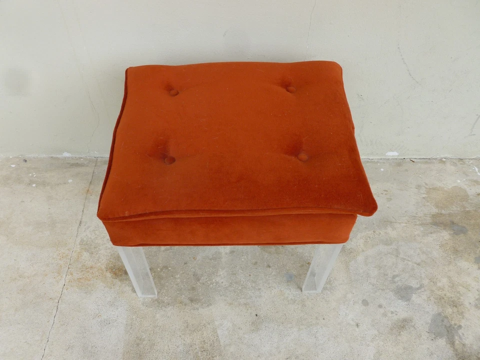 BANCO FAB NARANJA QUEMADO AÑOS 70 CON PATAS LUCITE Foto 4 de 4