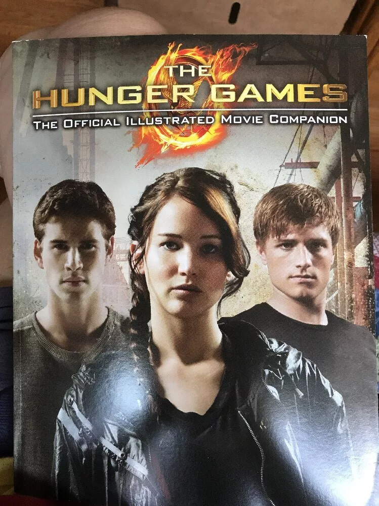 The Hunger Games: Official Illustrated Movie  