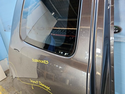 2016-2022 TOYOTA TACOMA RIGHT REAR DOOR EXTENDED CAB USED OEM - Picture 6 of 16