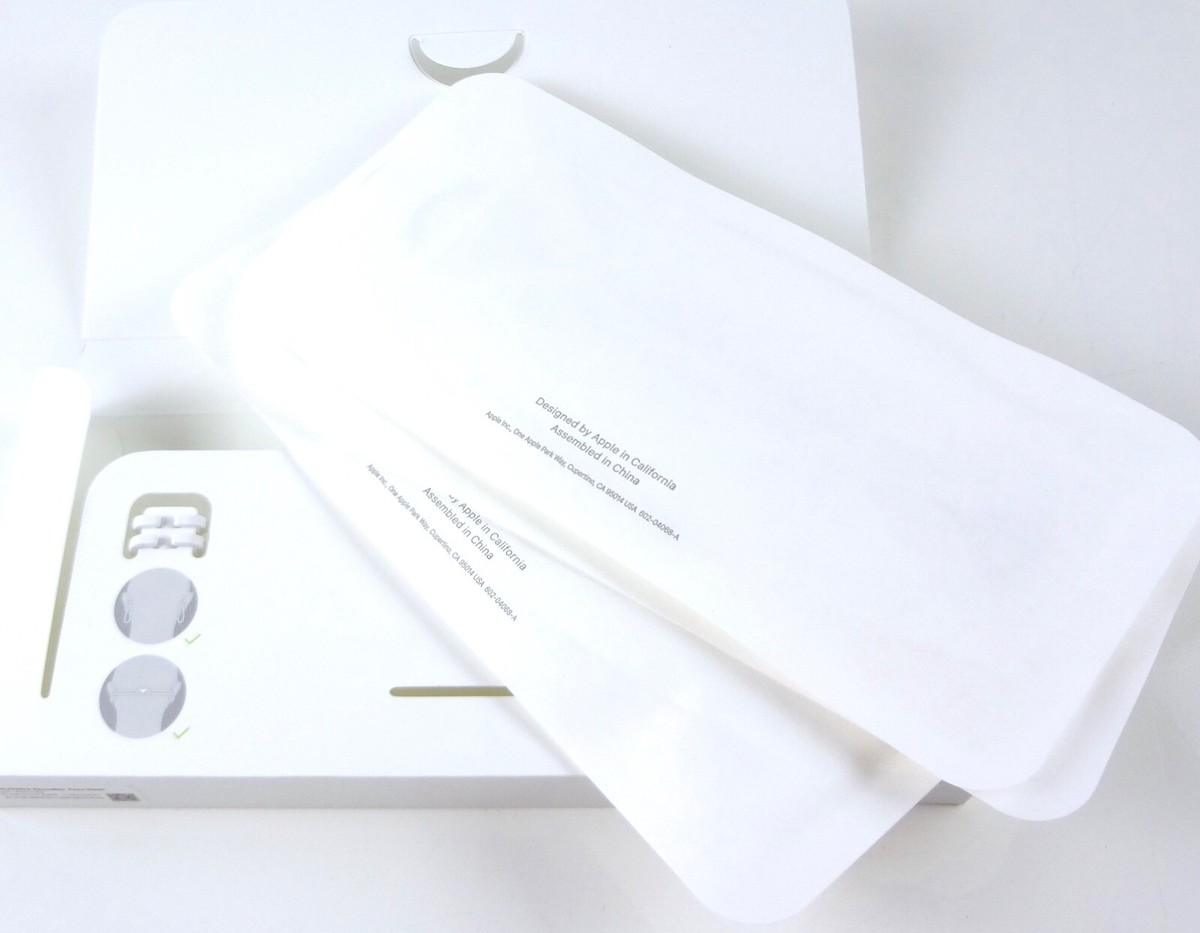 Apple Reusable Face Mask NEW (3) NEW + BOXED Size S/M - RARE to