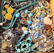 3 Lbs  Unsorted Huge Lot Vtg Jewelry Vintage New Junk  Wear Resell Tangled In