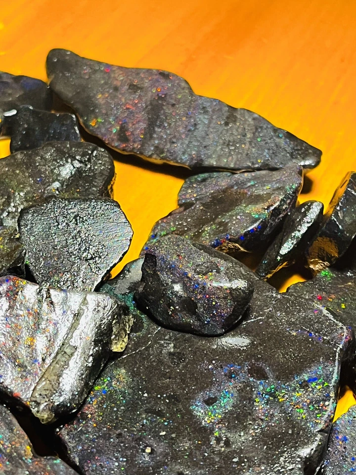 Stabilized Honduran Black Matrix Opal 1 kilo Wholesale. - Image 3 of 4