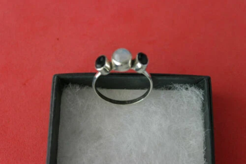 Anelli di lusso bianchi in pietra principale ametista