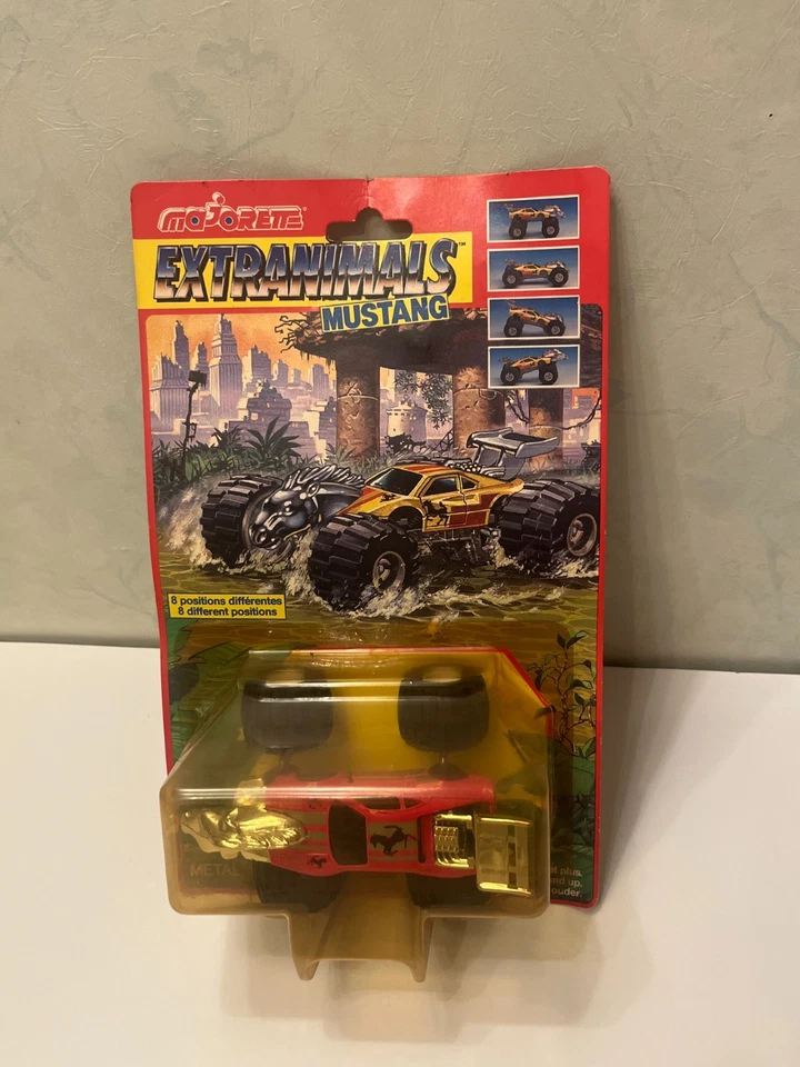 Figure voiture Majorette Mustang 1988 extranimals metal used blister vintage - Photo 4/4