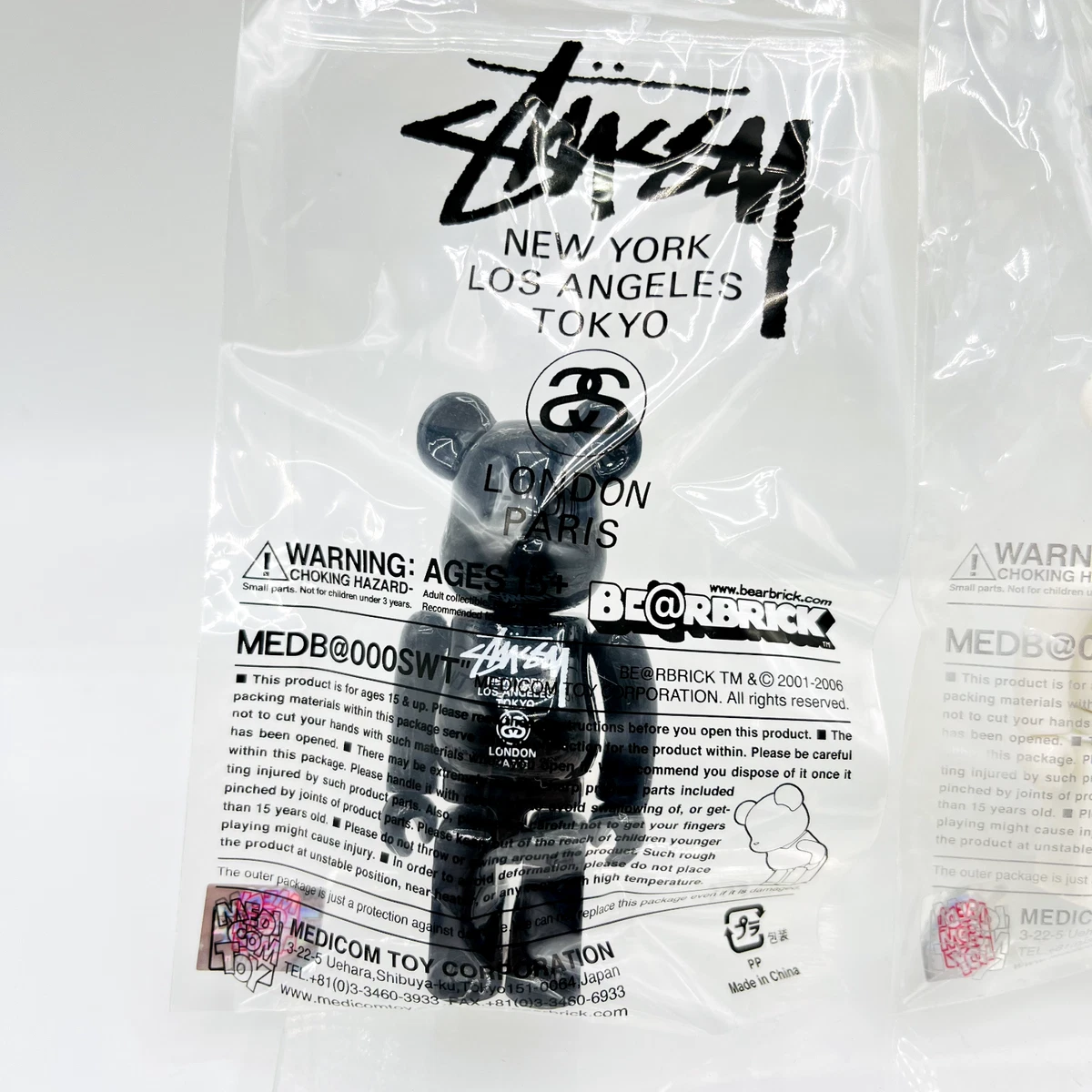Stussy Bearbrick 100% Medicom Be@rbrick World Tour 2006 Novelty Black&White set