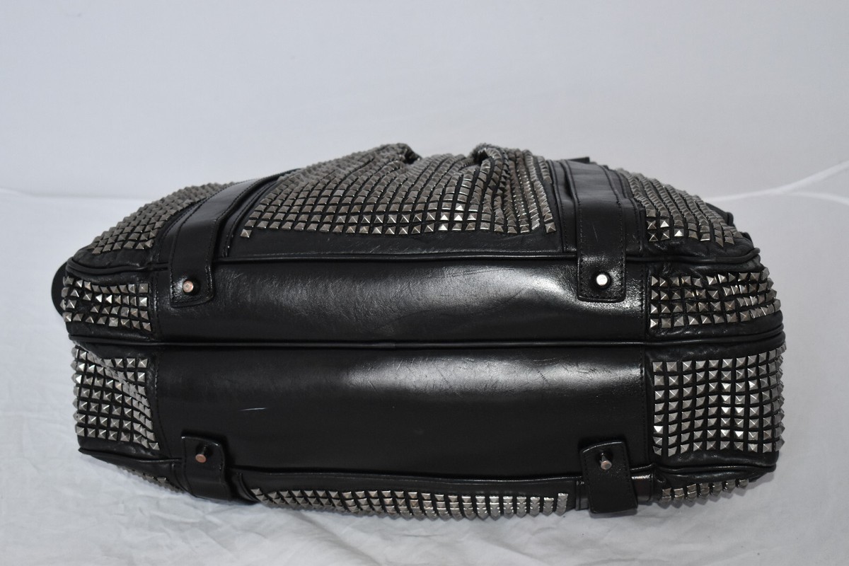 BURBERRY ジップ ナイトバッグ ブラック Burberry Prorsum Knight Black Leather Silver Stud Large Zip