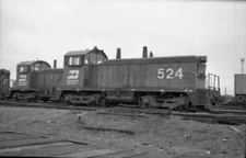 Burlington Northern BN Railroad 524 NW-2 Cicero IL 3-75 Negative 5632